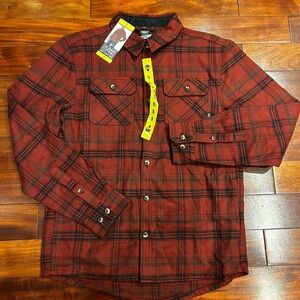 NWT-Men’s Red & Black Plaid Flannel Shirt-size S
